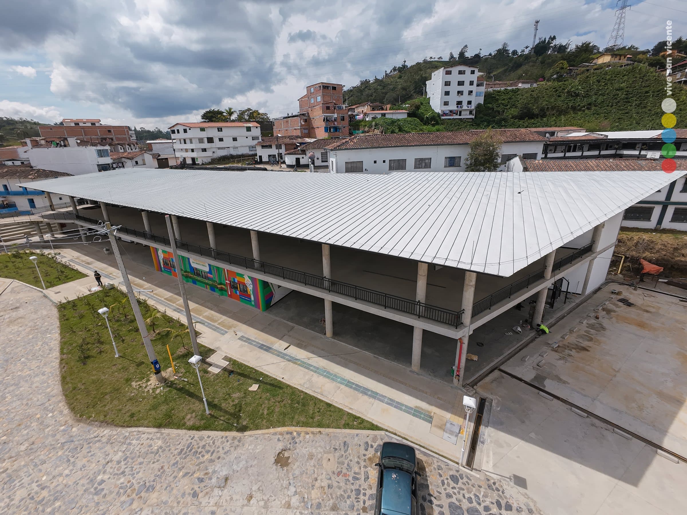 La cubierta de la nueva plaza de mercado (2024)