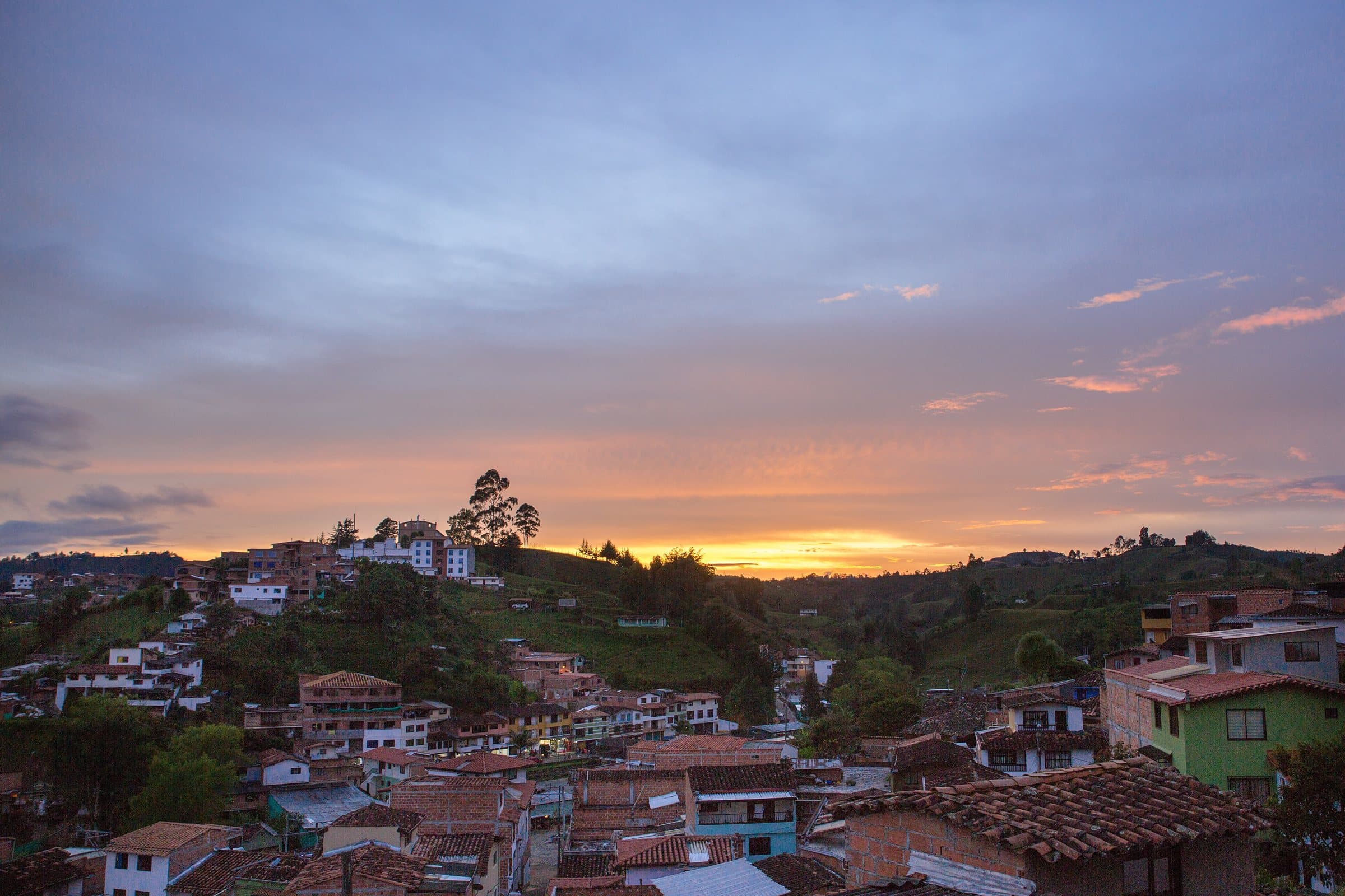 Atardecer sobre el pueblo